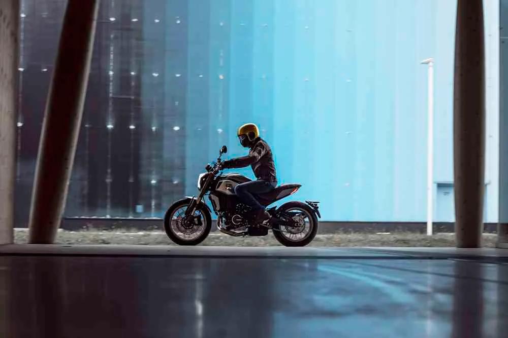 CFMOTO Cfmoto 700CL-X-Heritage 2026 Model Motosiklet