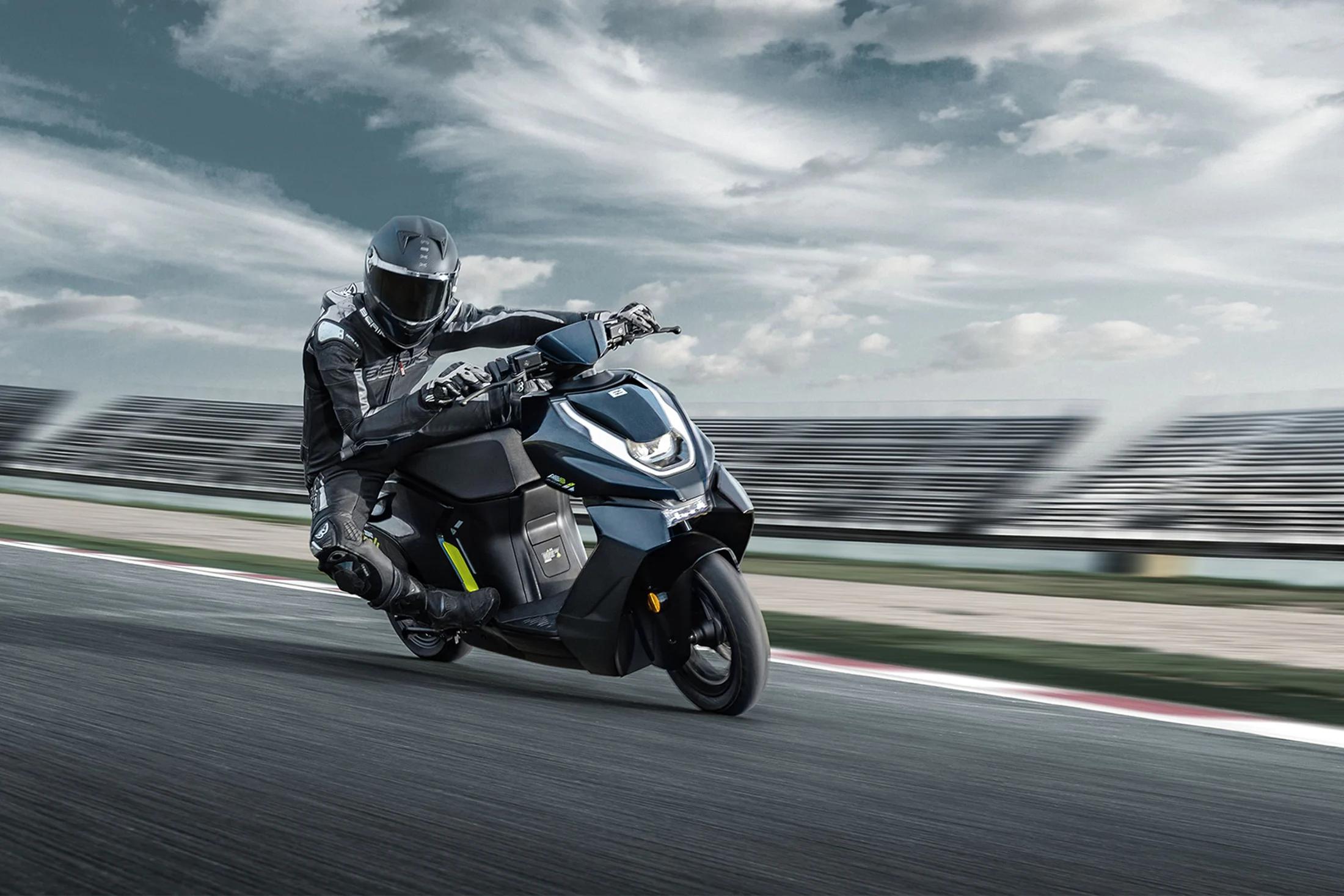 CFMOTO Cfmoto Zeeho-Ae8 2026 Model Motosiklet - Görsel 12